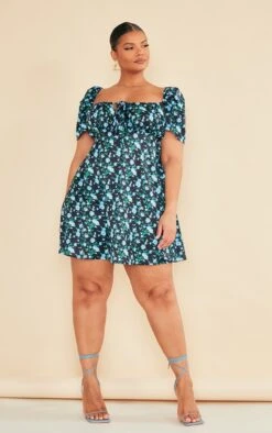 Plus Black Ditsy Floral Puff Sleeve Shift Dress