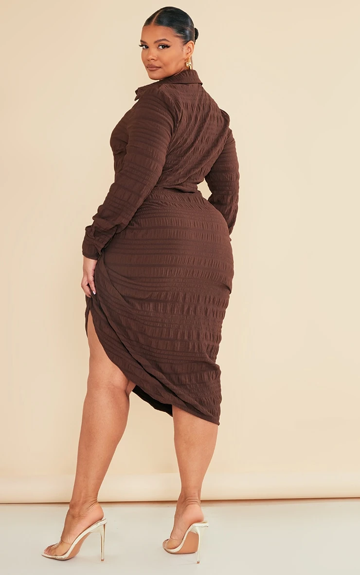 Plus Chocolate Textured Ruched Side Midi Shirt Dress 4 Plus Chocolate Textured Ruched Side Midi Shirt Dress - Image 2