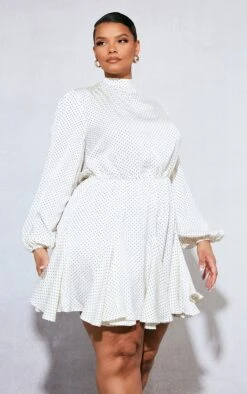 Plus Cream Polka Dot Pleated Hem Shift Dress -Goremje Style acbe6d69fdd77a1a926b32c41c556d0a6b506b52 cnd4901 3