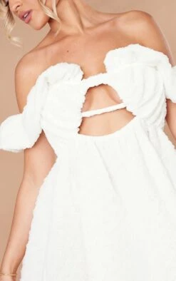 Petite White Floral Textured Mini Dress -Goremje Style fcb17499579d7a33e16bb60371e3ba42e8b72058 cnd7148 4